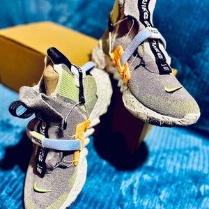 Nike Space Hippie 03 Grey